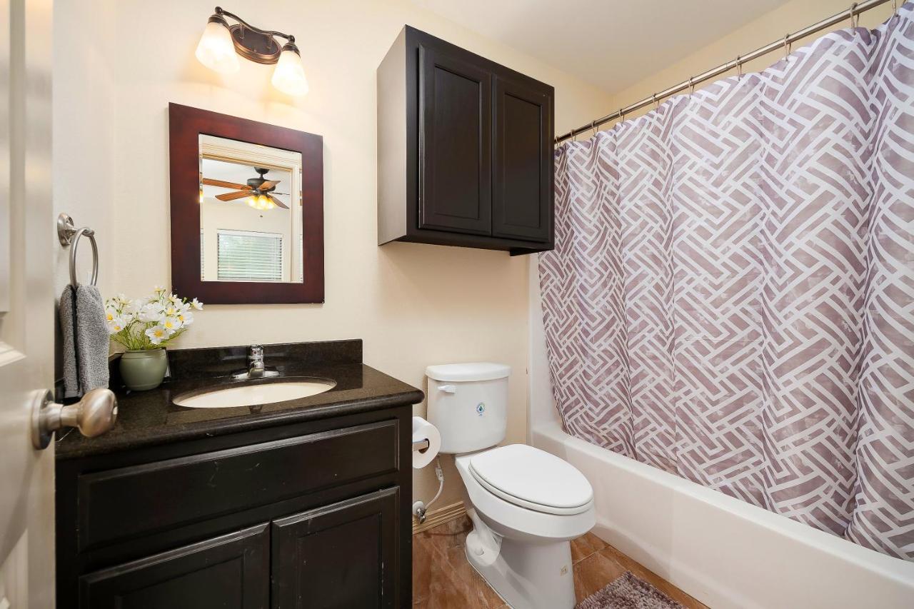 Hummingbird Haven 3 With Patio Apartment Pharr Exterior photo